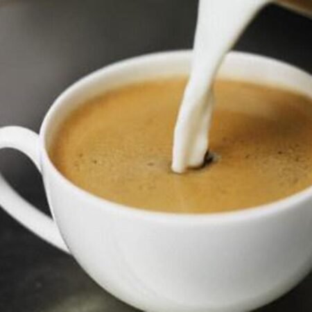 CAFÉ CON LECHE
